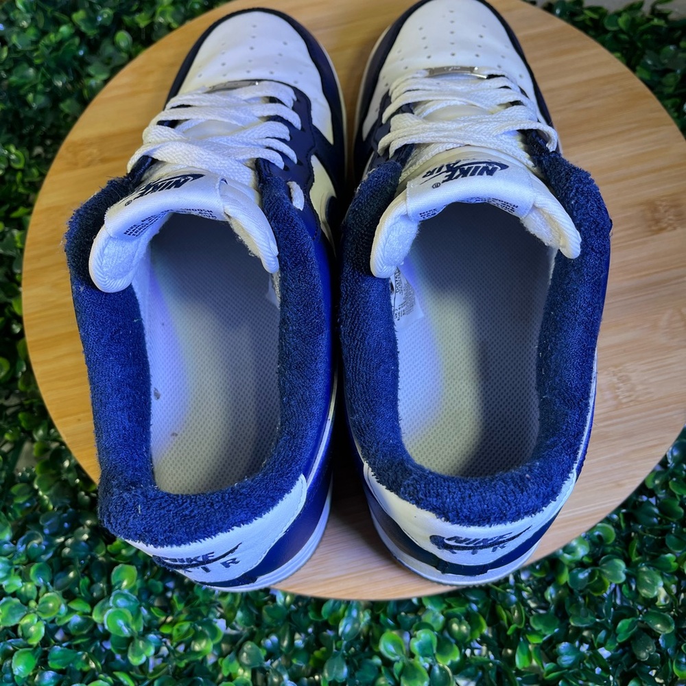 🔥 NIKE AIR FORCE 1 LOW COLLEGE PACK MIDNIGHT NAVY SNEAKER MENS SIZE 8 DQ7659-101 - Picture 9 of 11